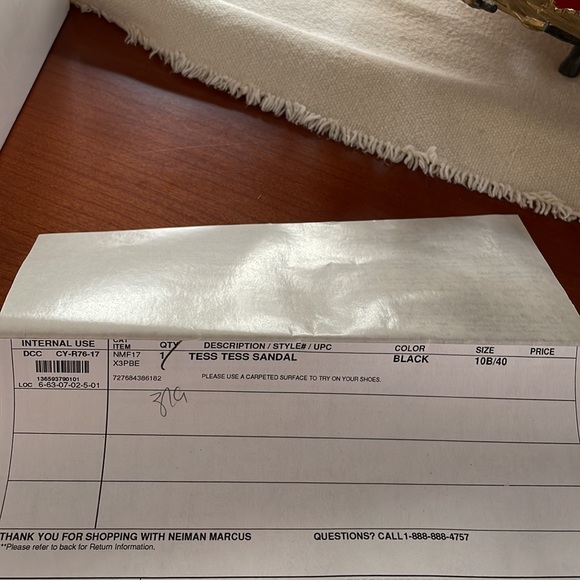 Vince Tess Sandal - Picture 10 of 10